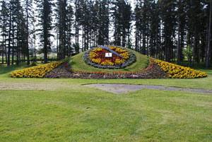 garden flower clock